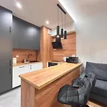 Apartmentprestige Station アパート